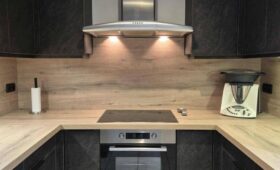 Rénovation complète d’une cuisine avec fabrication et pose des éléments sur mesure