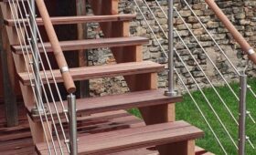 Remplacement complet d'une grande terrasse avec 2 balcons et un escalier en bois Padouk