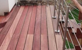 Remplacement complet d'une grande terrasse avec 2 balcons et un escalier en bois Padouk